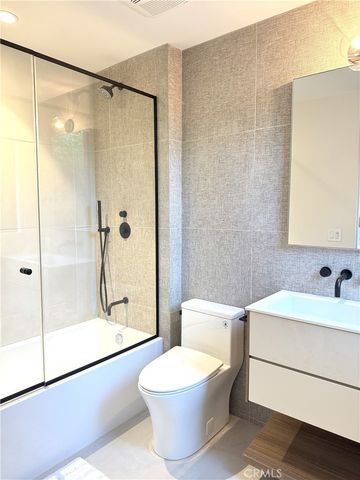 1618 Hilts Avenue 103, Los Angeles, CA 90024