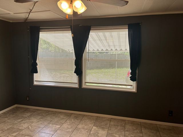 4461 S Creek Dr, Cookeville, TN 38506