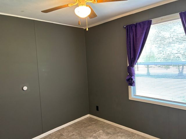 4461 S Creek Dr, Cookeville, TN 38506