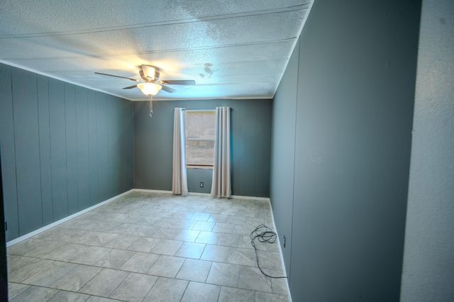 4461 S Creek Dr, Cookeville, TN 38506