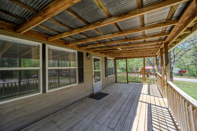 4461 S Creek Dr, Cookeville, TN 38506