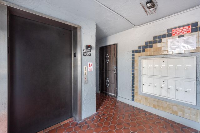 1700 N Congress 302, West Palm Beach, FL 33401