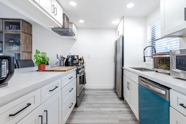1700 N Congress 302, West Palm Beach, FL 33401