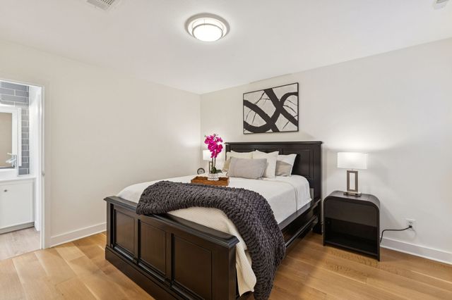 9616 Viewside Drive, Dallas, TX 75231