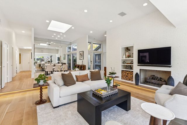 9616 Viewside Drive, Dallas, TX 75231