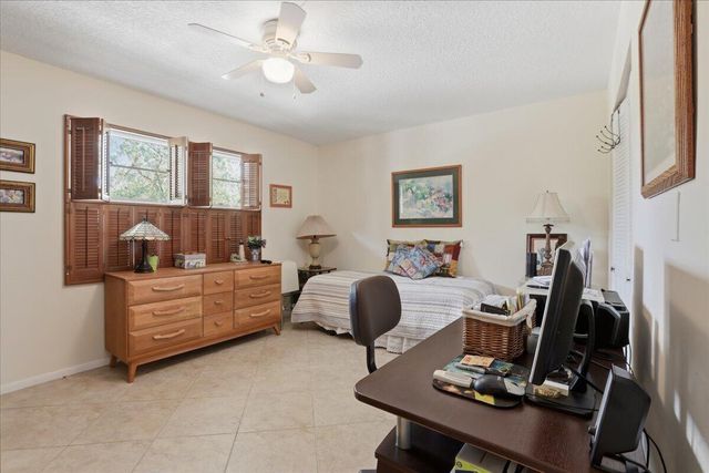 3004 Portofino Isle E2, Coconut Creek, FL 33066