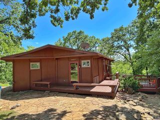 8827 Greenwood AVE, Ozawkie, KS 66070