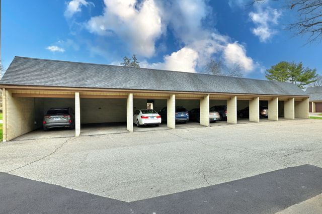 85 Viscount Drive A26, Milford, CT 06460