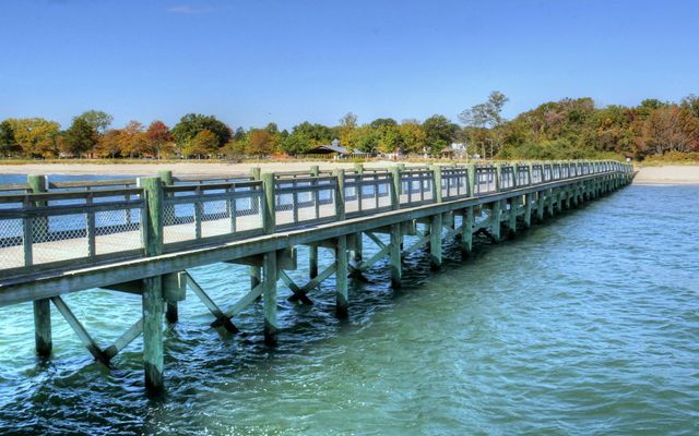 85 Viscount Drive A26, Milford, CT 06460