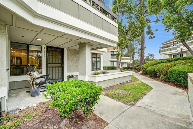 25713 Sycamore Pointe, Lake Forest, CA 92630