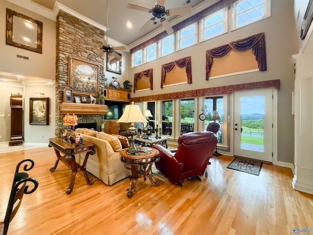 160 Hagood Drive, Somerville, AL 35670