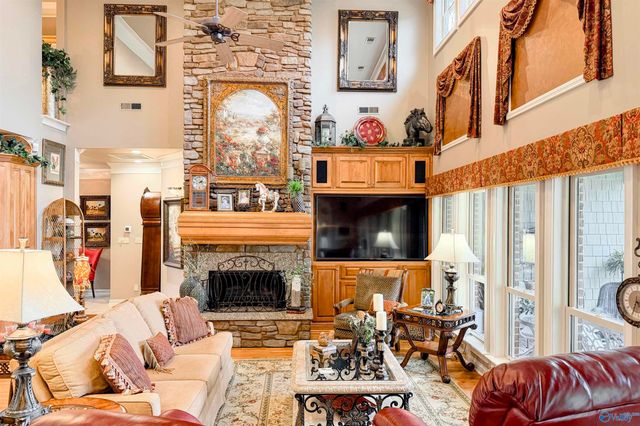 160 Hagood Drive, Somerville, AL 35670