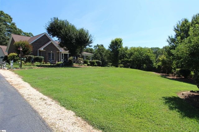 178 Tuscany Lane, Chesnee, SC 29323