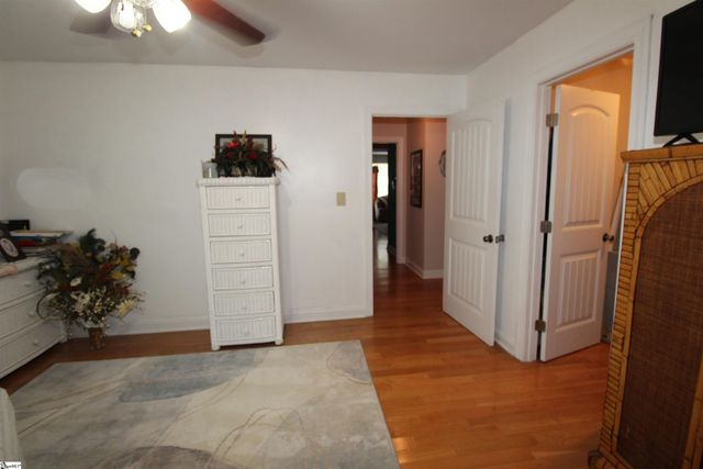 178 Tuscany Lane, Chesnee, SC 29323