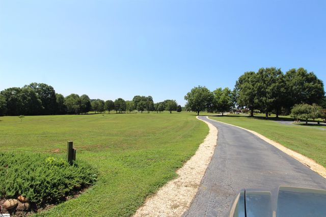 178 Tuscany Lane, Chesnee, SC 29323