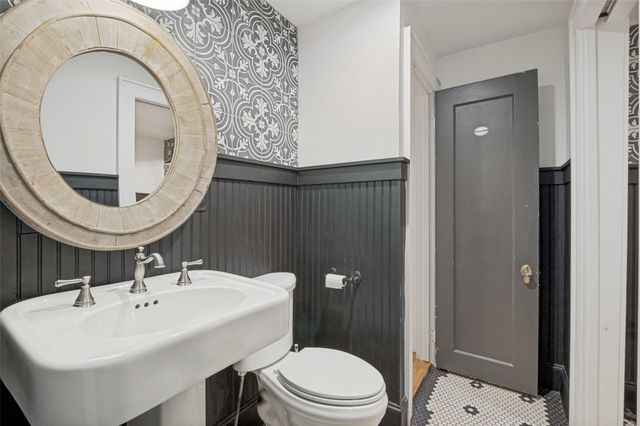 306 Harbin Avenue, Waxahachie, TX 75165