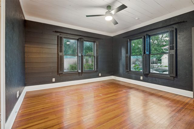 306 Harbin Avenue, Waxahachie, TX 75165