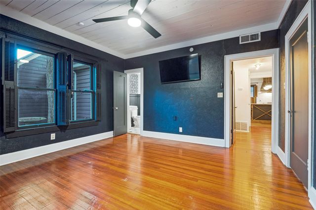 306 Harbin Avenue, Waxahachie, TX 75165