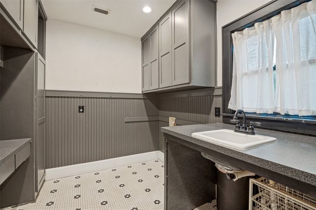 306 Harbin Avenue, Waxahachie, TX 75165