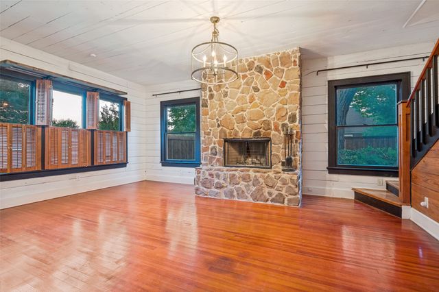 306 Harbin Avenue, Waxahachie, TX 75165