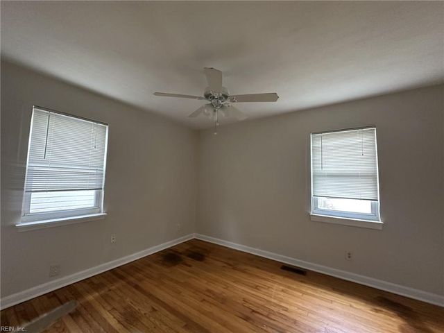 9520 Warwick AVE, Norfolk, VA 23503