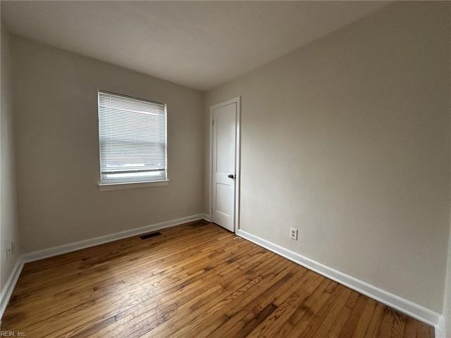 9520 Warwick AVE, Norfolk, VA 23503