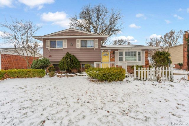 35759 Somerset Street, Westland, MI 48186