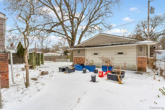 35759 Somerset Street, Westland, MI 48186