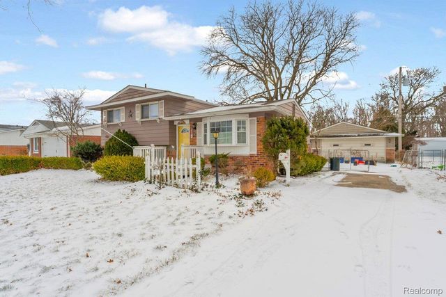 35759 Somerset Street, Westland, MI 48186