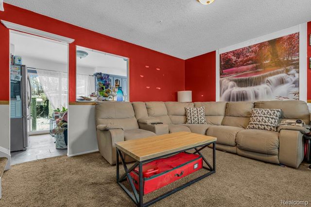 35759 Somerset Street, Westland, MI 48186