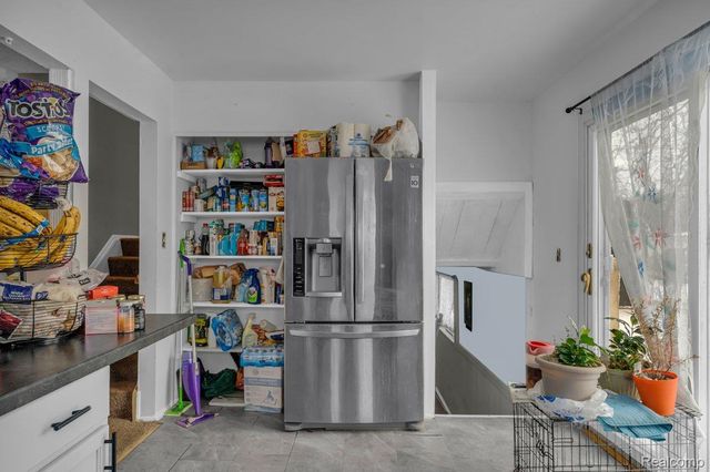 35759 Somerset Street, Westland, MI 48186