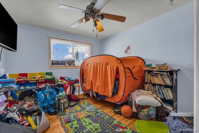 35759 Somerset Street, Westland, MI 48186