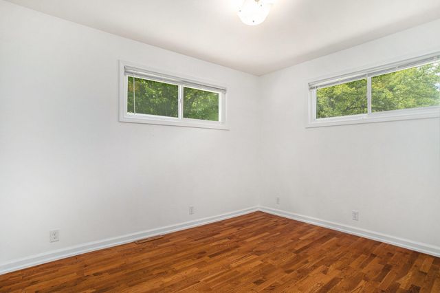 19016 11 Mile Road, Battle Creek, MI 49014