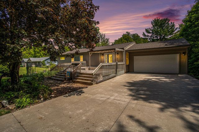 19016 11 Mile Road, Battle Creek, MI 49014