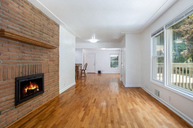 19016 11 Mile Road, Battle Creek, MI 49014