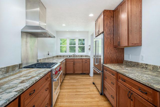 19016 11 Mile Road, Battle Creek, MI 49014