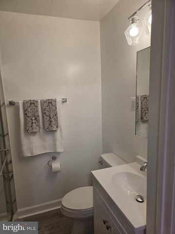 1403 DELVALE AVE, Dundalk, MD 21222