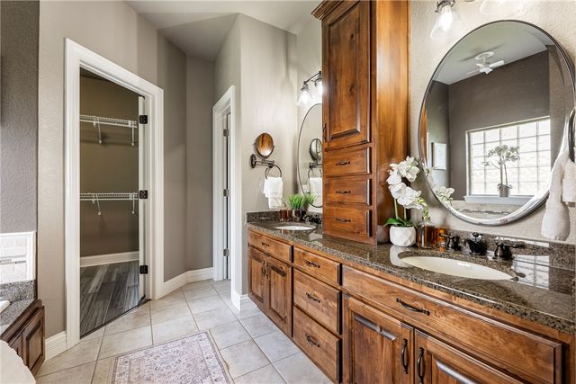 5 Bere Circle, Bella Vista, AR 72714