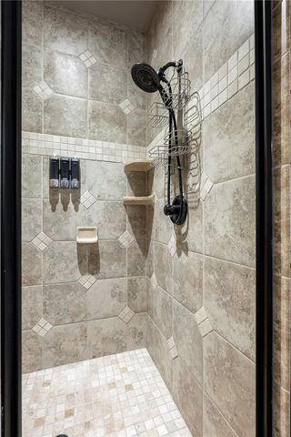 5 Bere Circle, Bella Vista, AR 72714