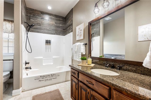 5 Bere Circle, Bella Vista, AR 72714