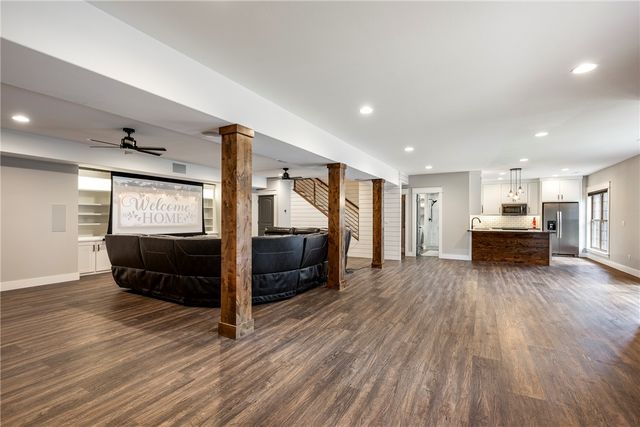 5 Bere Circle, Bella Vista, AR 72714