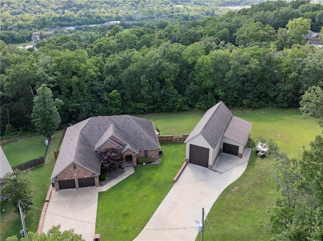 5 Bere Circle, Bella Vista, AR 72714