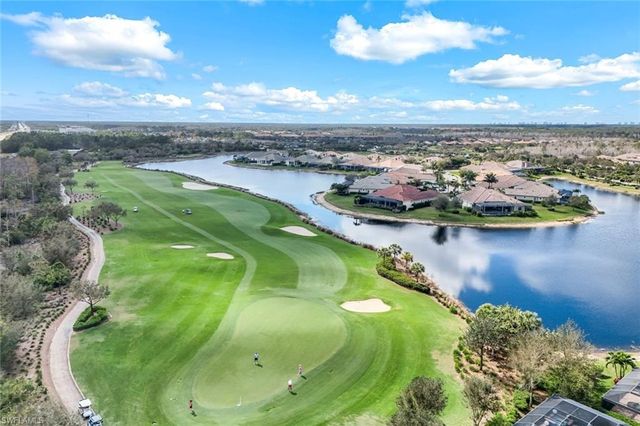 8675 Amour CT, Naples, FL 34119