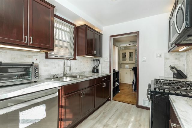 20285 Prevost Street, Detroit, MI 48235