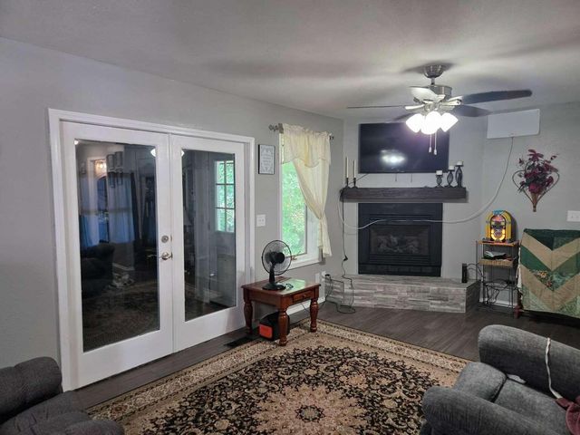 89 James River Road, Kimberling City, MO 65686