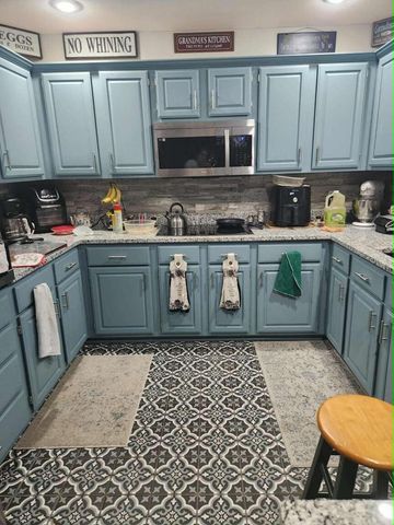 89 James River Road, Kimberling City, MO 65686