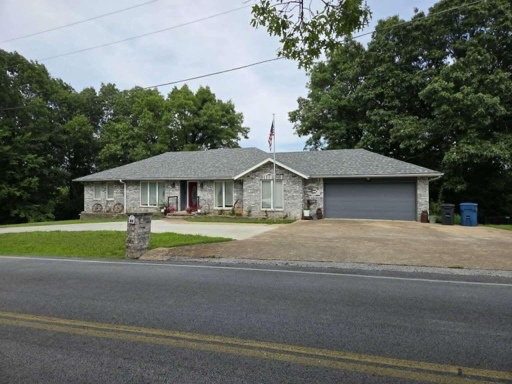 89 James River Road, Kimberling City, MO 65686