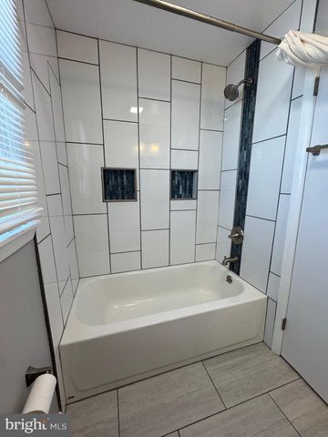 509 EXTON RD, Hatboro, PA 19040