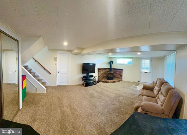 509 EXTON RD, Hatboro, PA 19040