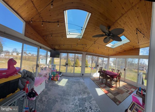 509 EXTON RD, Hatboro, PA 19040